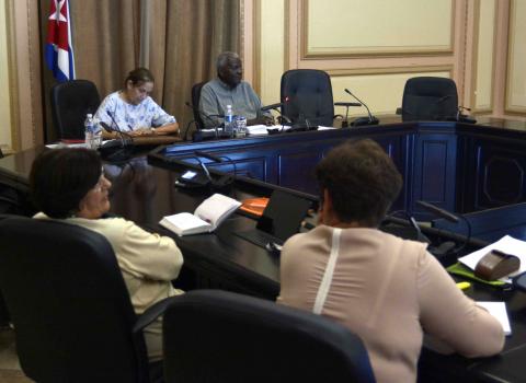 Encabeza Esteban Lazo encuentro de trabajo con directivos de las comisiones parlamentarias Encabeza Esteban Lazo encuentro de trabajo con directivos de las comisiones parlamentarias
