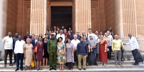 Recibió Presidente de la Asamblea Nacional de Namibia la Condición de Visitante Distinguido de la Universidad de La Habana Recibió Presidente de la Asamblea Nacional de Namibia la Condición de Visitante Distinguido de la Universidad de La Habana