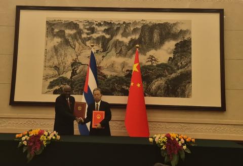 Sostiene Esteban Lazo fraternales encuentros con líderes parlamentarios de la República Popular China Sostiene Esteban Lazo fraternales encuentros con líderes parlamentarios de la República Popular China