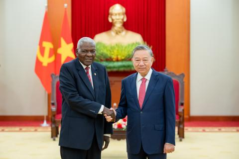 Sostiene Esteban Lazo encuentros con máximos dirigentes de Vietnam Sostiene Esteban Lazo encuentros con máximos dirigentes de Vietnam