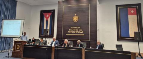 Participa Esteban Lazo en debate por los diputados de dos nuevos proyectos de ley Participa Esteban Lazo en debate por los diputados de dos nuevos proyectos de ley