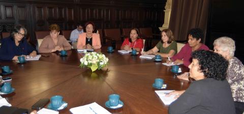 Recibió Ana María Mari Machado a ministra de Asuntos de la Mujer de Camboya Recibió Ana María Mari Machado a ministra de Asuntos de la Mujer de Camboya