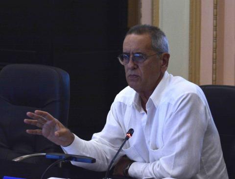 Consejo de Estado examina temas relevantes de la agenda nacional Consejo de Estado examina temas relevantes de la agenda nacional