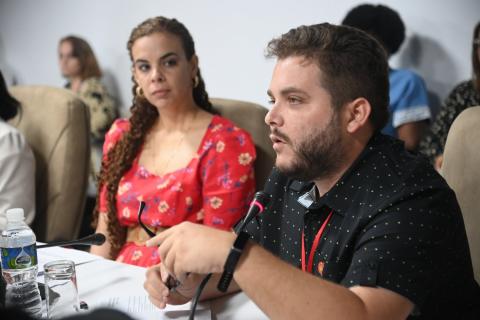 No se defiende a la Revolución cuando ocultamos los problemas que tenemos No se defiende a la Revolución cuando ocultamos los problemas que tenemos