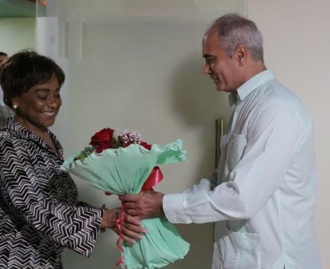 Llega a Cuba la Presidenta de la Asamblea Nacional de Angola 