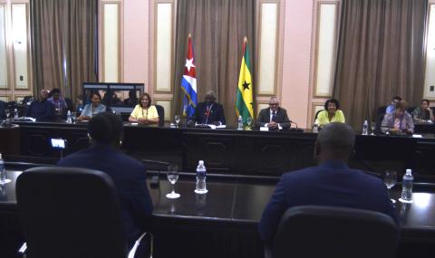 Recibe Esteban Lazo a Presidenta de la Asamblea Nacional de la República Democrática de Santo Tomé y Príncipe Recibe Esteban Lazo a Presidenta de la Asamblea Nacional de la República Democrática de Santo Tomé y Príncipe