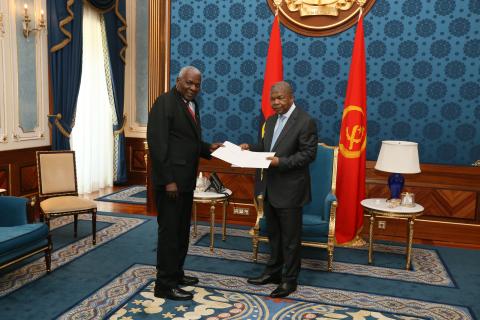 Participará Esteban Lazo en conmemoraciones del aniversario 50 de la independencia nacional de Angola 