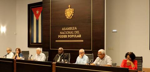 Diputados analizan proyectos de ley «General de Ciencia, Tecnología e Innovación» y «De Reducción Excepcional del Actual Período de Duración del Mandato de los Delegados a las Asambleas Municipales del Poder Popular»