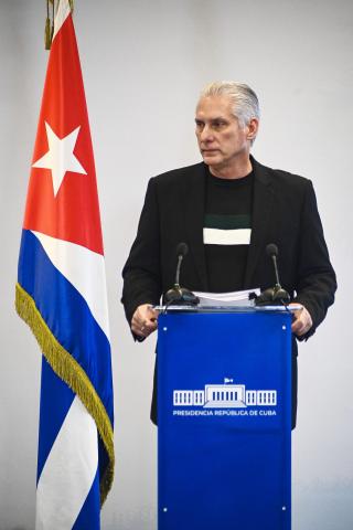 Comparecencia del Presidente de la República, ante los medios de prensa nacionales y extranjeros, en el Palacio de la Revolución Comparecencia del Presidente de la República, ante los medios de prensa nacionales y extranjeros, en el Palacio de la Revolución