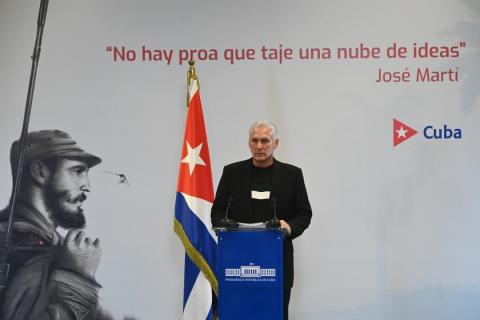 Comparecencia del Presidente de la República, ante los medios de prensa nacionales y extranjeros, en el Palacio de la Revolución Comparecencia del Presidente de la República, ante los medios de prensa nacionales y extranjeros, en el Palacio de la Revolución