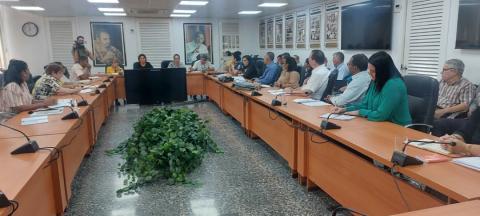 Celebran Audiencia Pública Parlamentaria sobre la implementación de la Ley de Salud Pública Celebran Audiencia Pública Parlamentaria sobre la implementación de la Ley de Salud Pública
