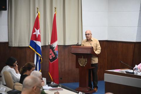 “No solo resistir, también avanzar y desarrollarnos”