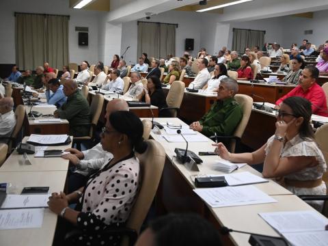 “No solo resistir, también avanzar y desarrollarnos”