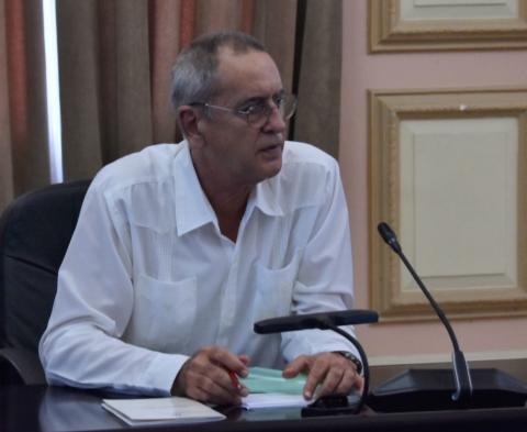 Aprueba Consejo de Estado cuatro nuevos decretos leyes y evalúa cómo contribuir desde el municipio a la implementación de las transformaciones económicas y sociales Aprueba Consejo de Estado cuatro nuevos decretos leyes y evalúa cómo contribuir desde el municipio a la implementación de las transformaciones económicas y sociales