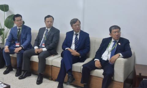 Fraternales encuentros de Esteban Lazo con delegaciones de Vietnam, Sri Lanka y Sudáfrica Fraternales encuentros de Esteban Lazo con delegaciones de Vietnam, Sri Lanka y Sudáfrica