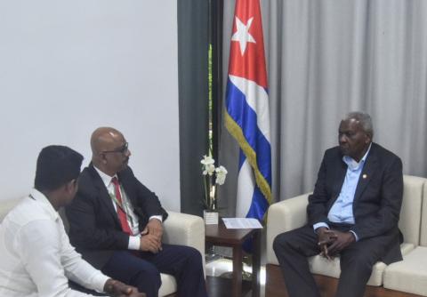 Fraternales encuentros de Esteban Lazo con delegaciones de Vietnam, Sri Lanka y Sudáfrica Fraternales encuentros de Esteban Lazo con delegaciones de Vietnam, Sri Lanka y Sudáfrica