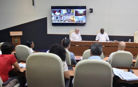 Con la aprobación de tres nuevos decretos leyes por el Consejo de Estado, continúa proceso de implementación de las transformaciones económicas y sociales Con la aprobación de tres nuevos decretos leyes por el Consejo de Estado, continúa proceso de implementación de las transformaciones económicas y sociales
