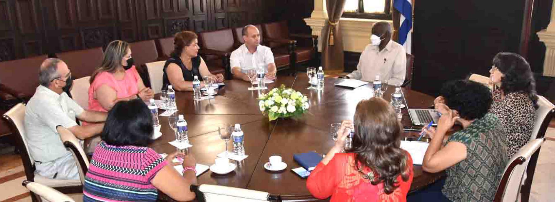 Encabeza Esteban Lazo análisis con el Ministro de Energía y Minas informe de la más alta fiscalización
