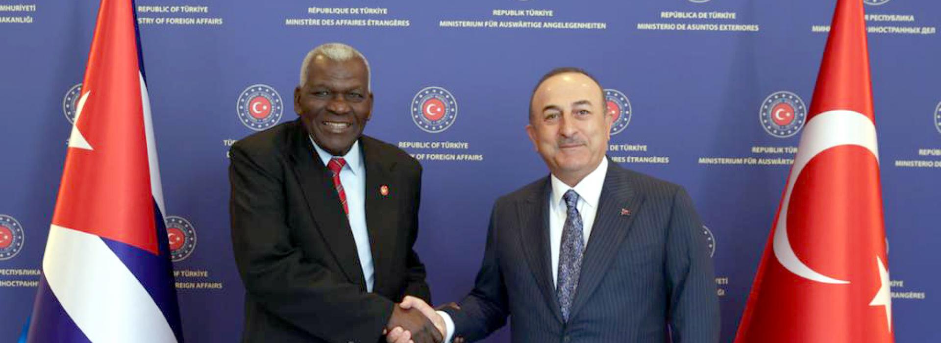 Abogan Cuba y Türkiye por el fortalecimiento de los lazos bilaterales 