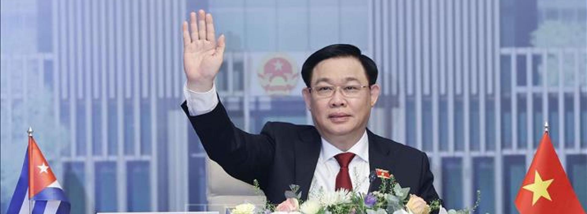 Vuong Dinh Hue