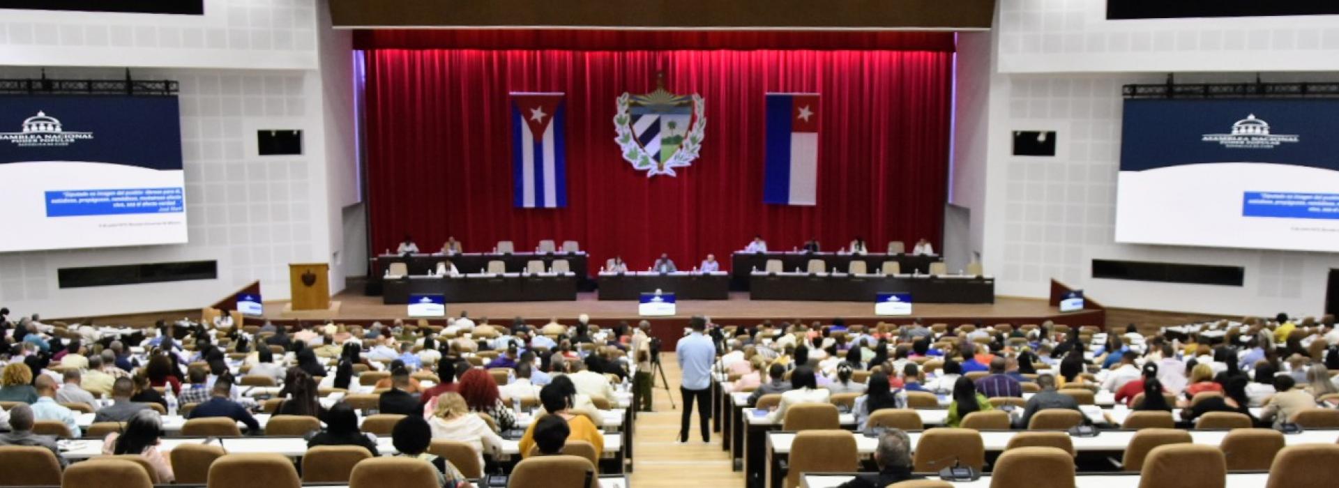 Intervención de Esteban Lazo en la preparación a los diputados