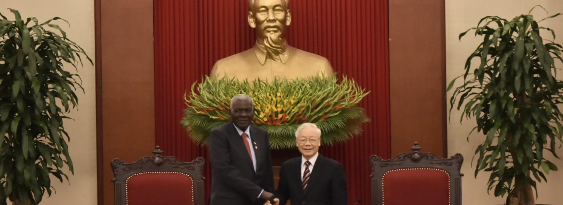 Esteban Lazo sostuvo encuentro con el Secretario General del Partido Comunista de Vietnam, Nguyen Phu Trong