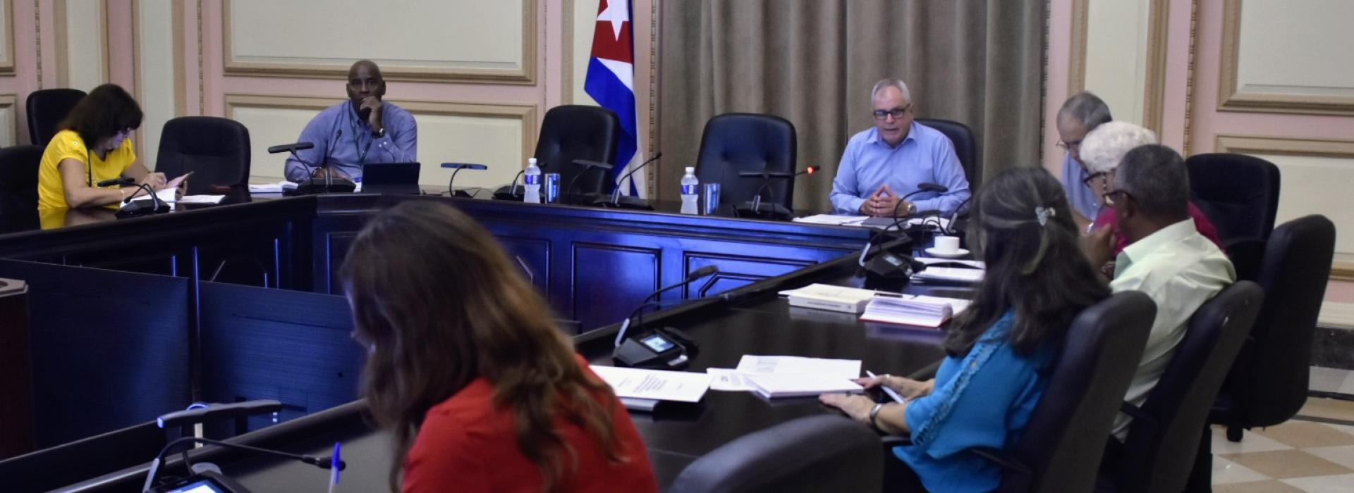 videoconferencia con los Jefes de Departamentos Independientes de Relaciones con los Órganos Locales del Poder Popular