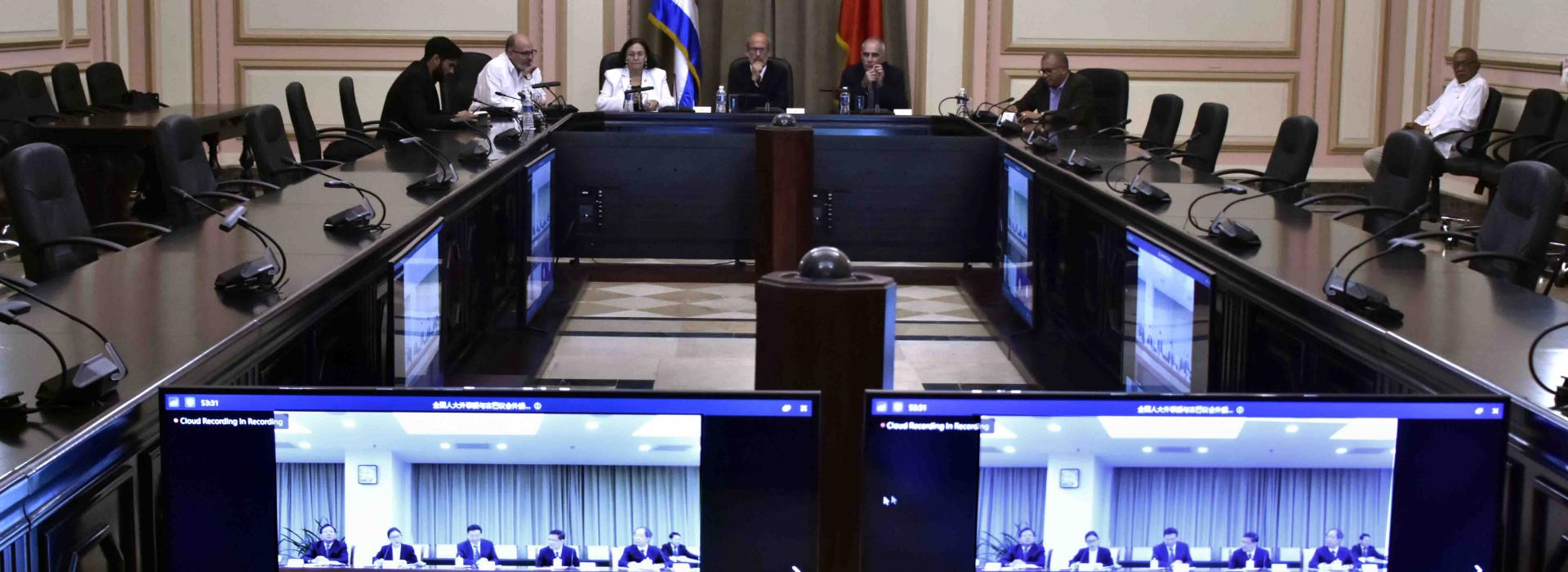 Asambleas nacionales de Cuba y China dispuestas a contribuir al fortalecimiento de las relaciones bilaterales 