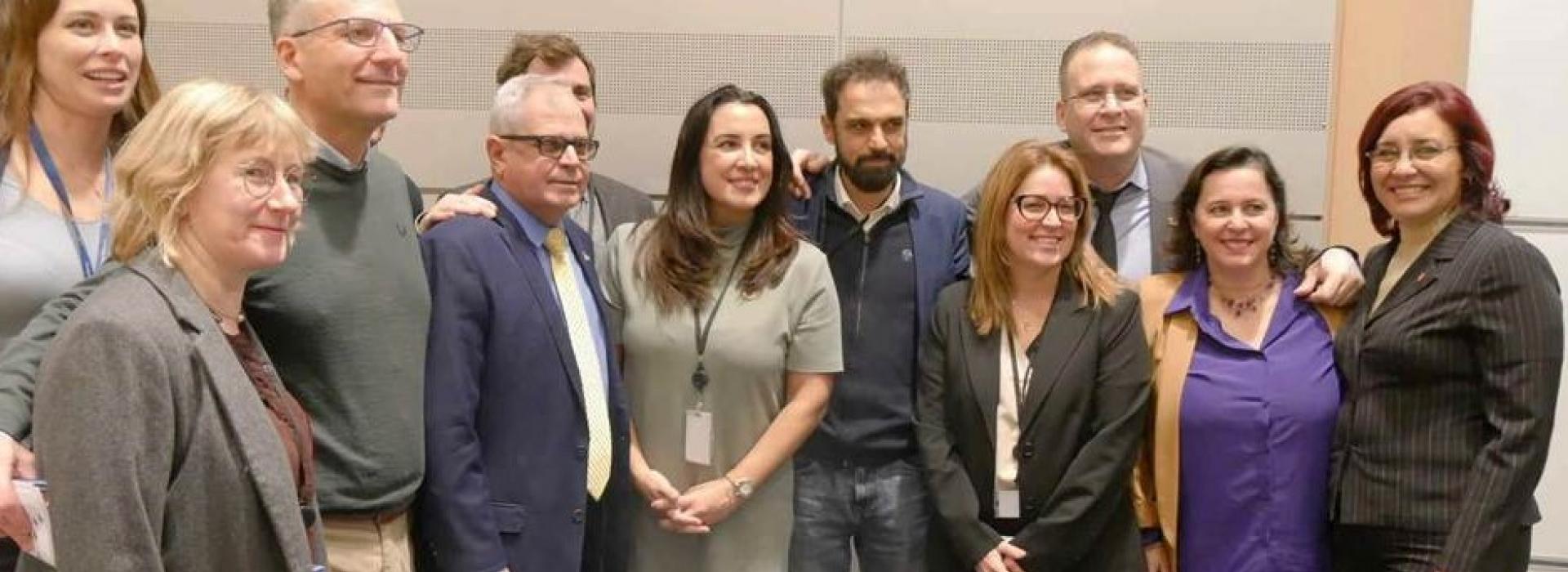 Homero Acosta con eurodiputados de diversas fuerzas políticas