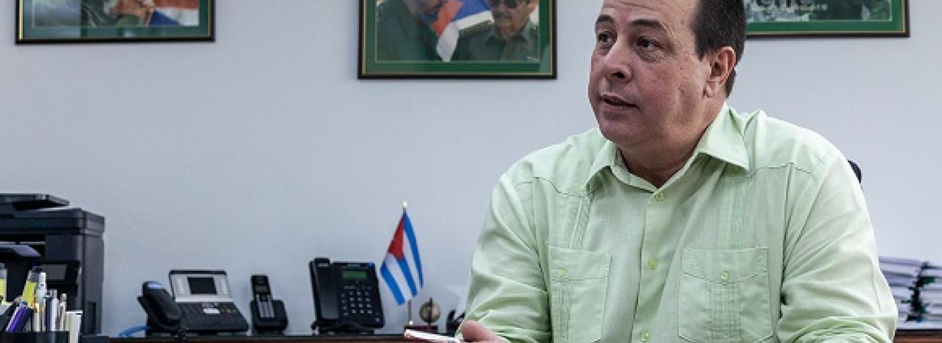 ministro de Salud Pública, doctor José Angel Portal Miranda