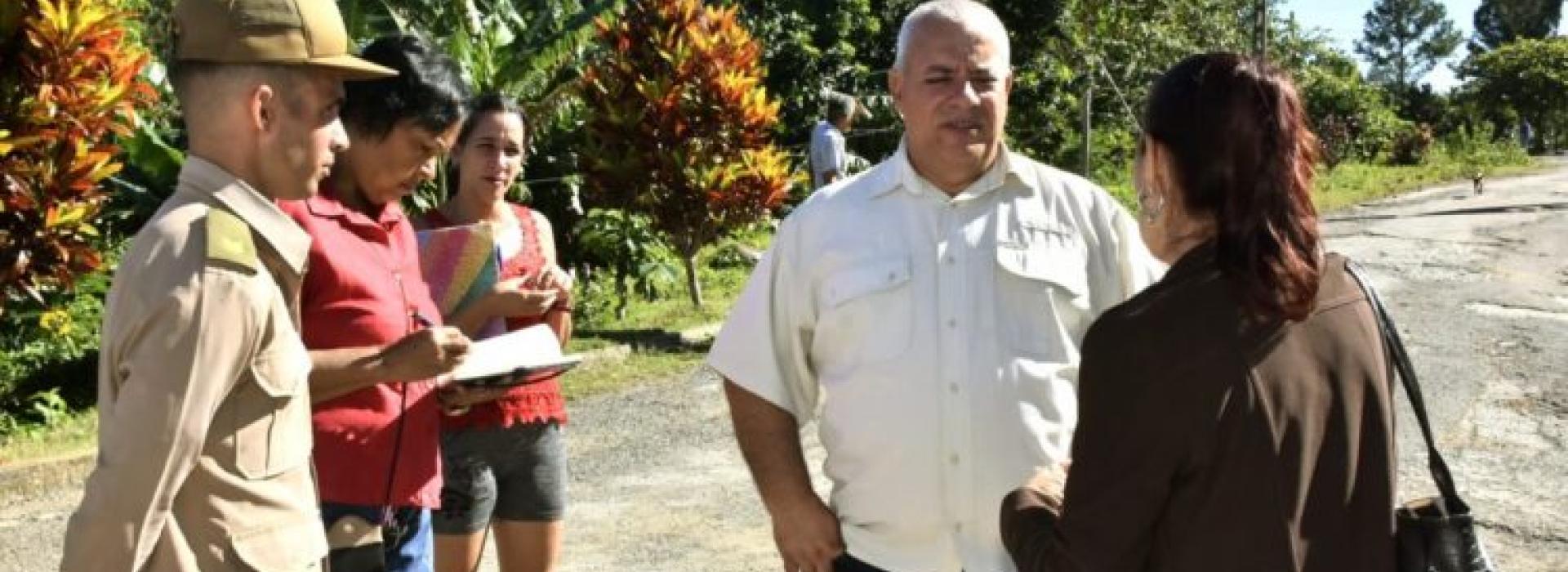 Comisiones parlamentarias en estrecho vínculo con pobladores del Plan Turquino cienfueguero