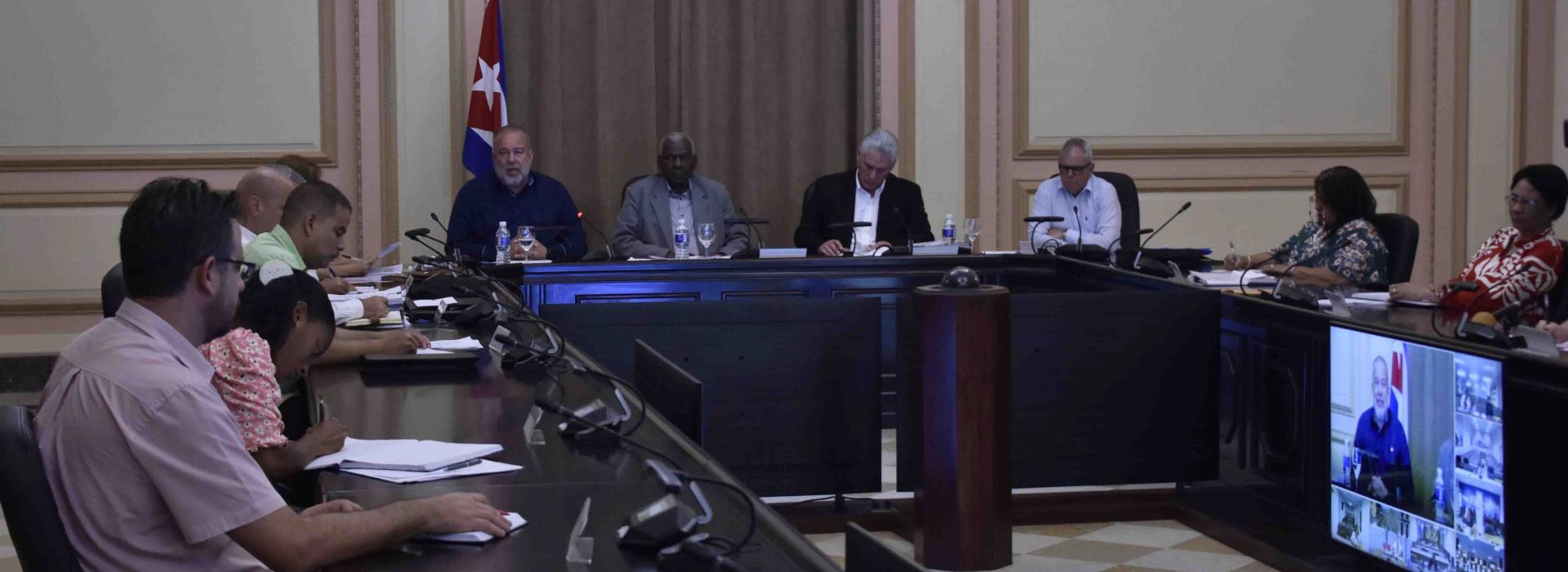 Analiza Consejo de Estado cronograma de implementación de las proyecciones del Gobierno para corregir distorsiones y reimpulsar la economía