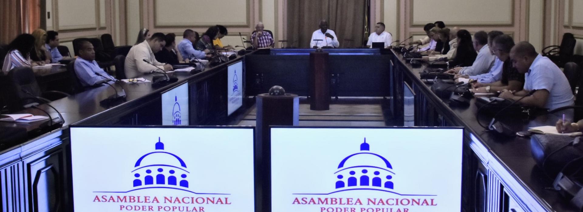 Una alta fiscalización para darle un impulso a la industria alimentaria cubana