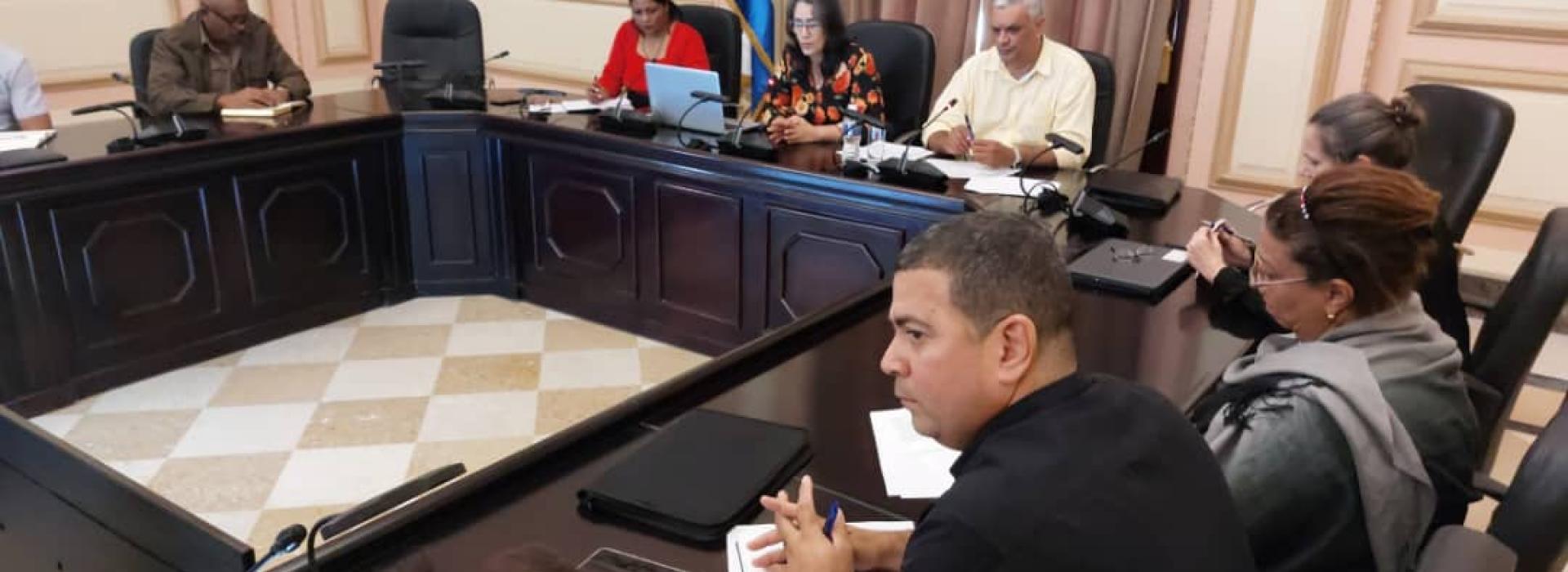 La actividad de Recursos Hidráulicos y la gestión de la industria cubana a análisis por los diputados