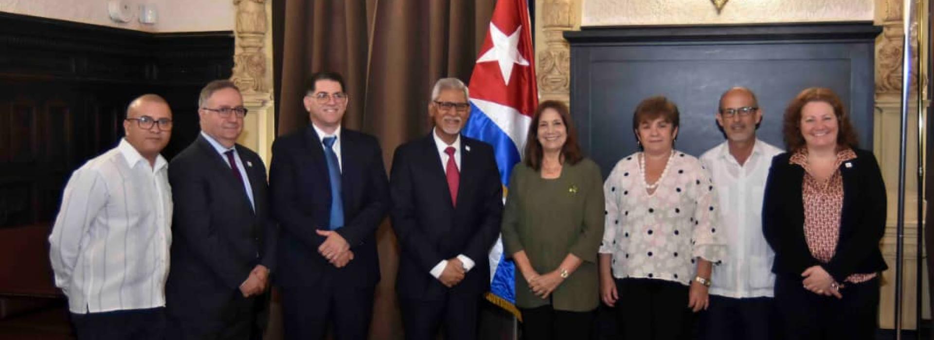 Reconoce Federación Internacional de Sociedades de la Cruz Roja y de la Media Luna Roja labor internacionalista de Cuba