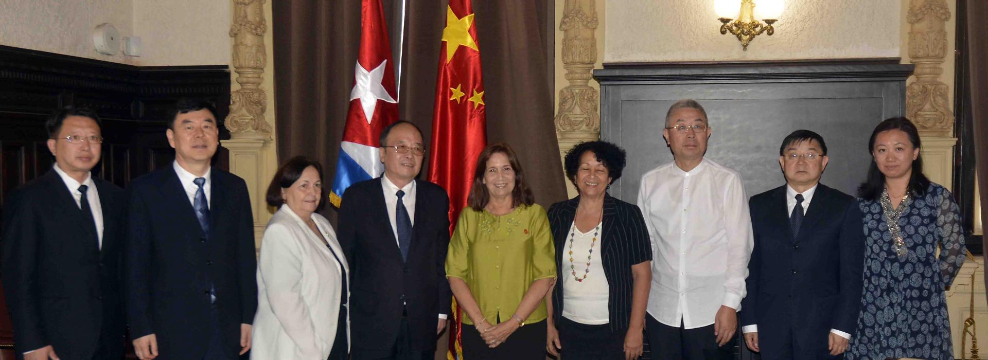 Reciben en el Capitolio Nacional a miembro del Comité Permanente de la Conferencia Consultiva Política del Pueblo Chino 