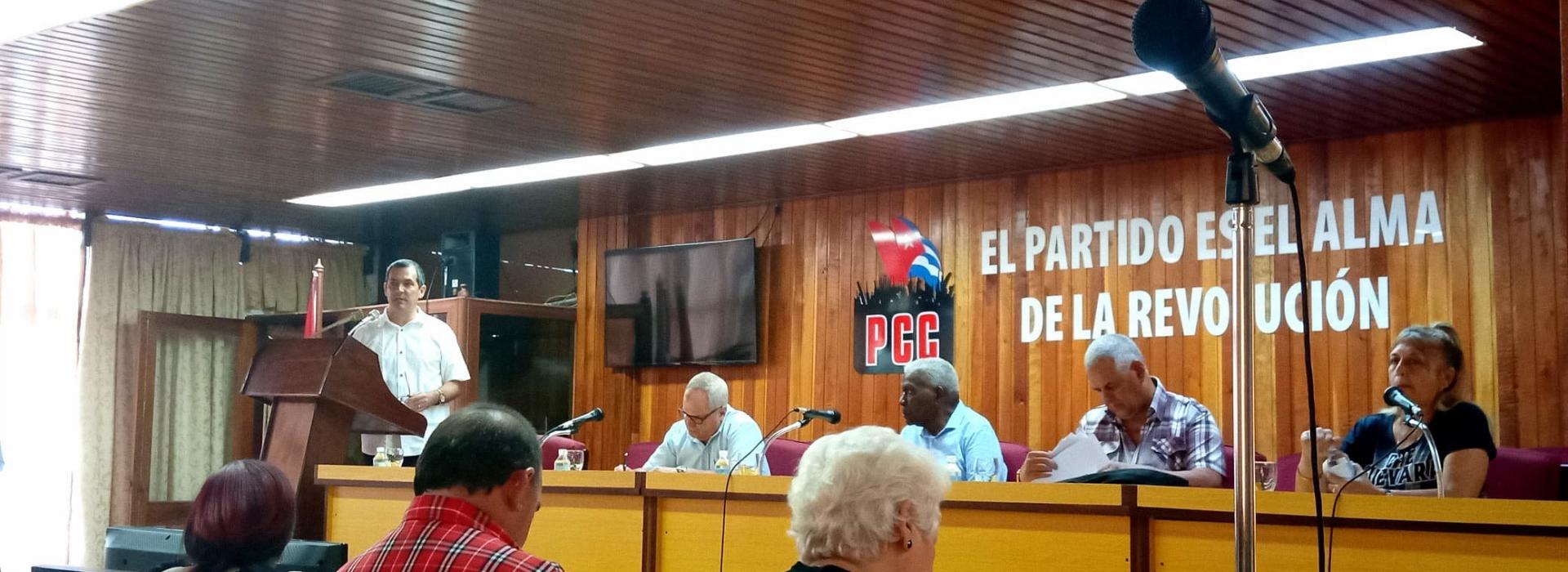 Encabeza Esteban Lazo tercera jornada de la visita parlamentaria a Holguín