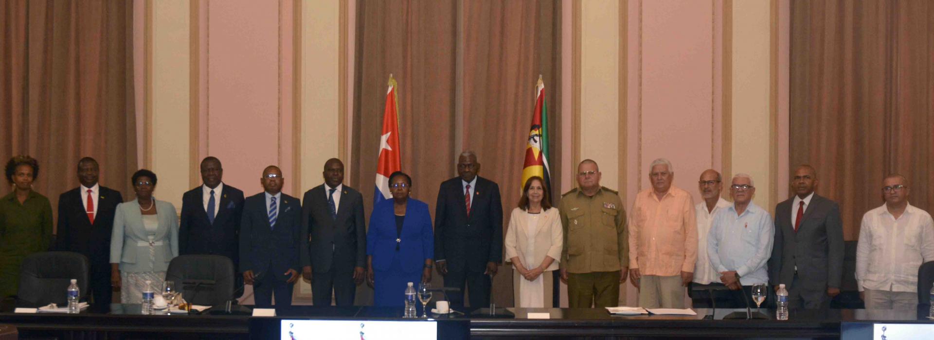 Recibió Esteban Lazo a su homóloga de la Asamblea de la República de Mozambique