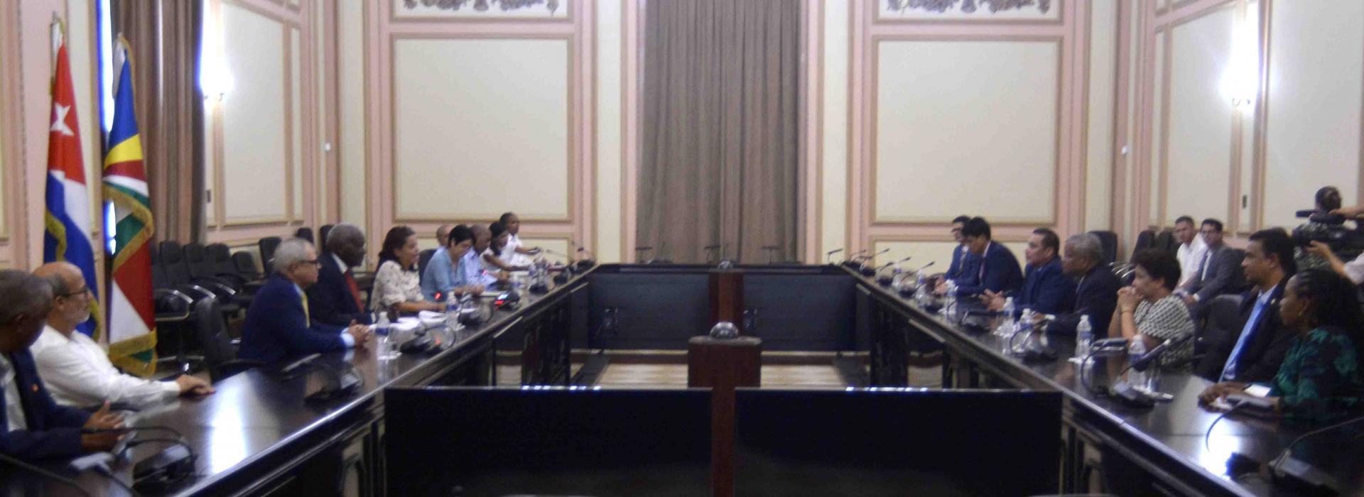 Ratifica Esteban Lazo los sólidos y profundos lazos de amistad entre Cuba y Seychelles
