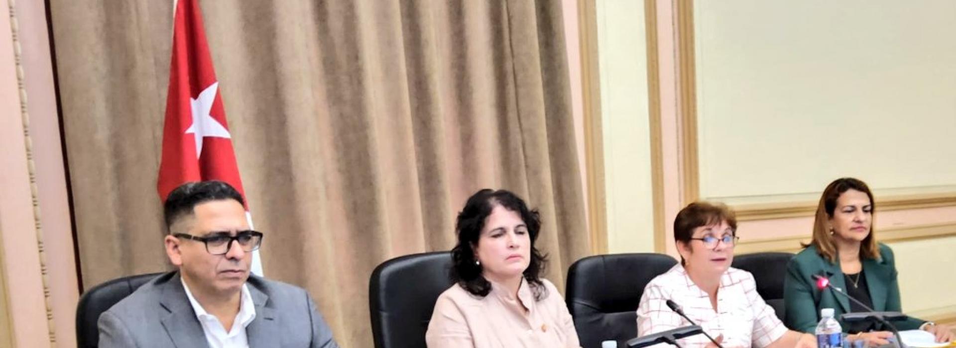 Impulsan las relaciones interparlamentarias entre Cuba y Rusia en la esfera de la Salud y la Biotecnología