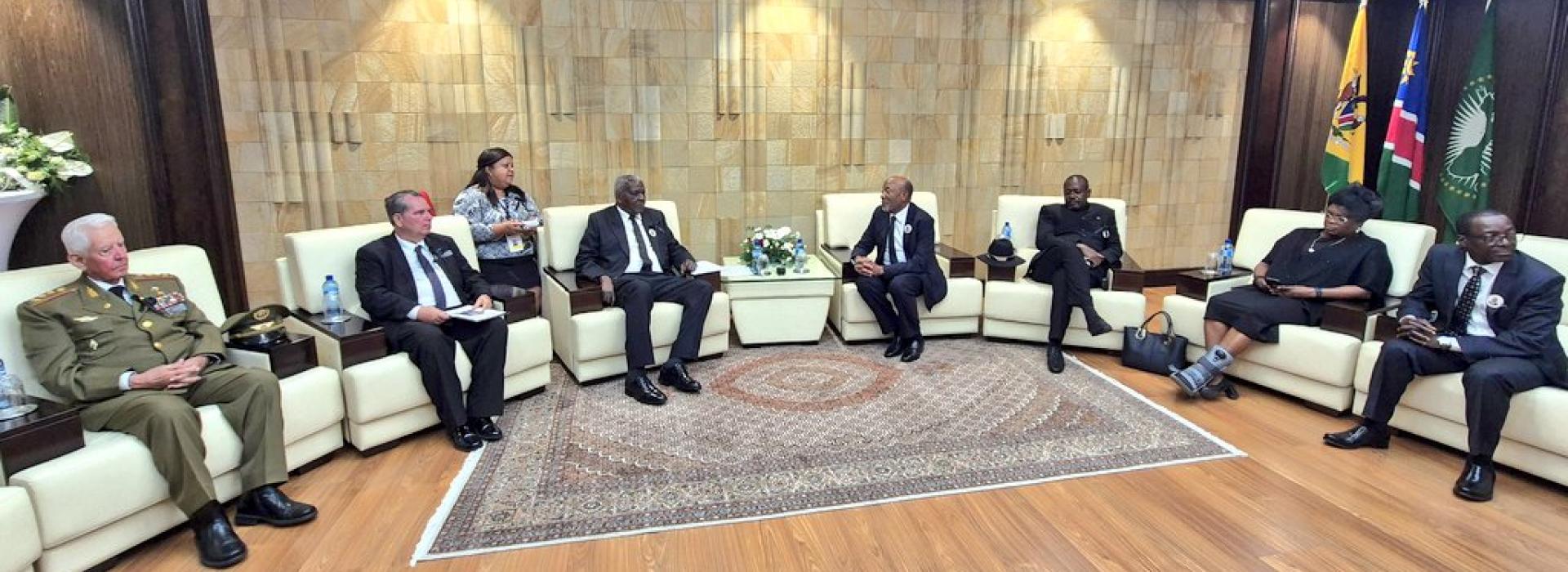 Intercambió Esteban Lazo con máximas autoridades de Namibia y participó en ceremonia de sepelio de Sam Nujoma