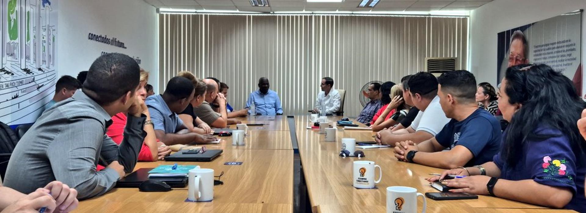Recorrió Esteban Lazo centros de interés económico y social en municipios de La Habana