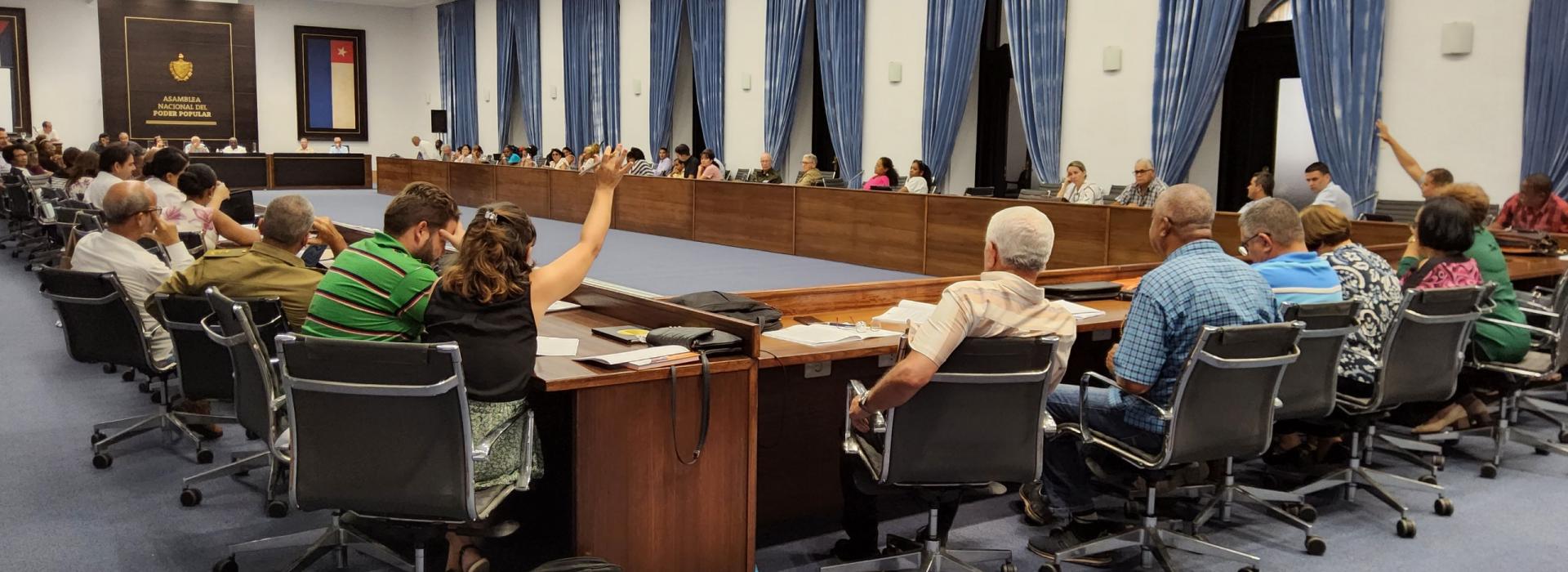 Proyectos de ley «Del Sistema Deportivo Cubano» y «Del Régimen General de Contravenciones y Sanciones Administrativas» a debate por los diputados