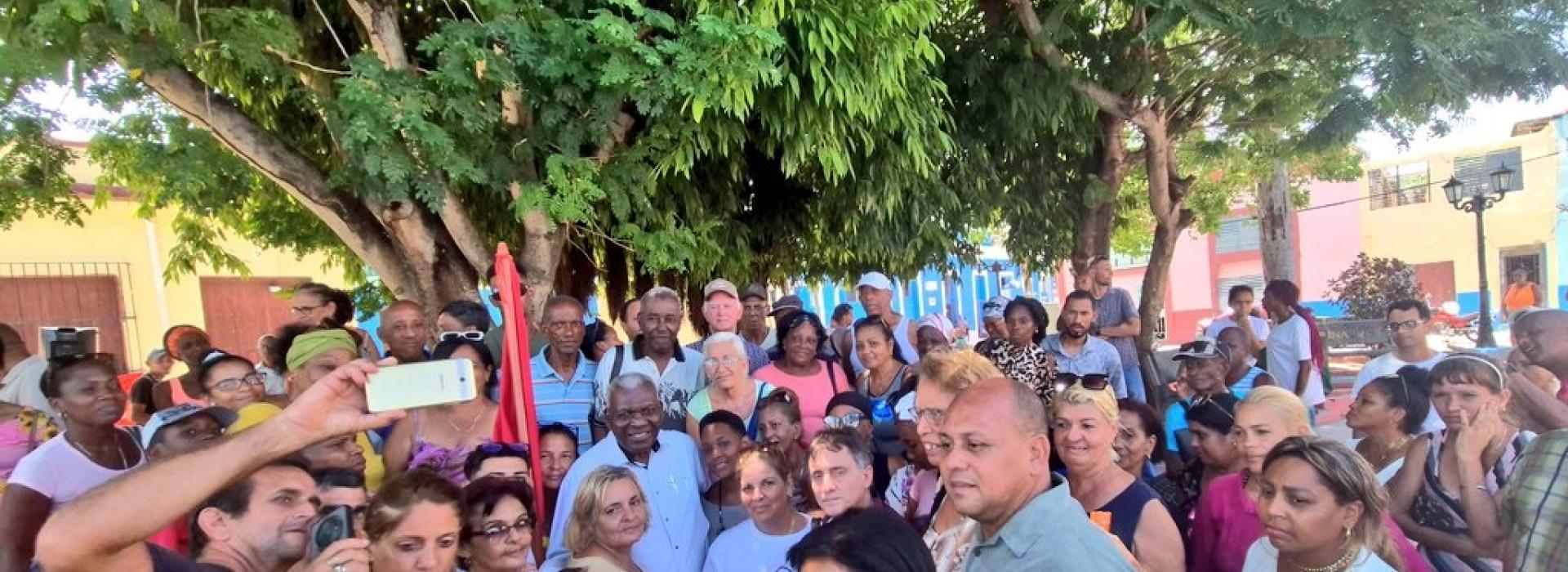Recorrió Esteban Lazo centros de interés económico-social en la provincia de Matanzas