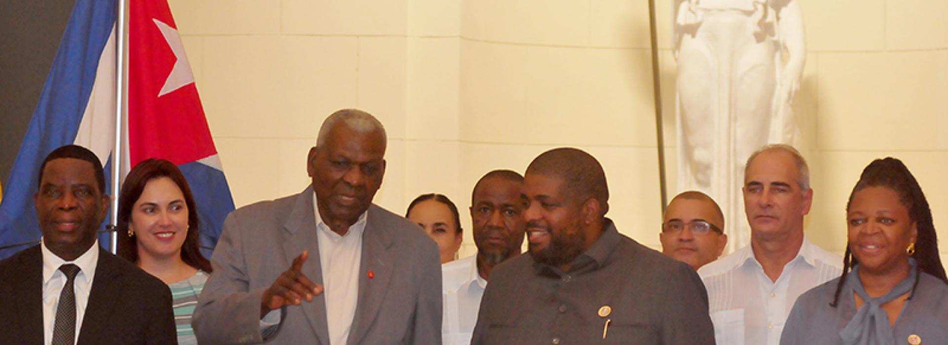 Recibió Esteban Lazo al Secretario General del Frente de Liberación de Mozambique (FRELIMO) 