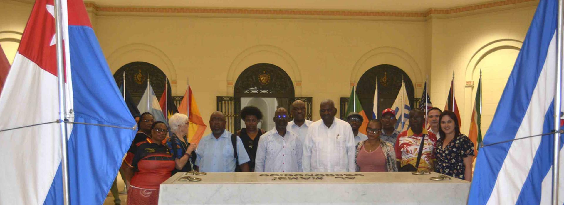 Recibió Esteban Lazo al Secretario General del Partido Comunista Sudafricano