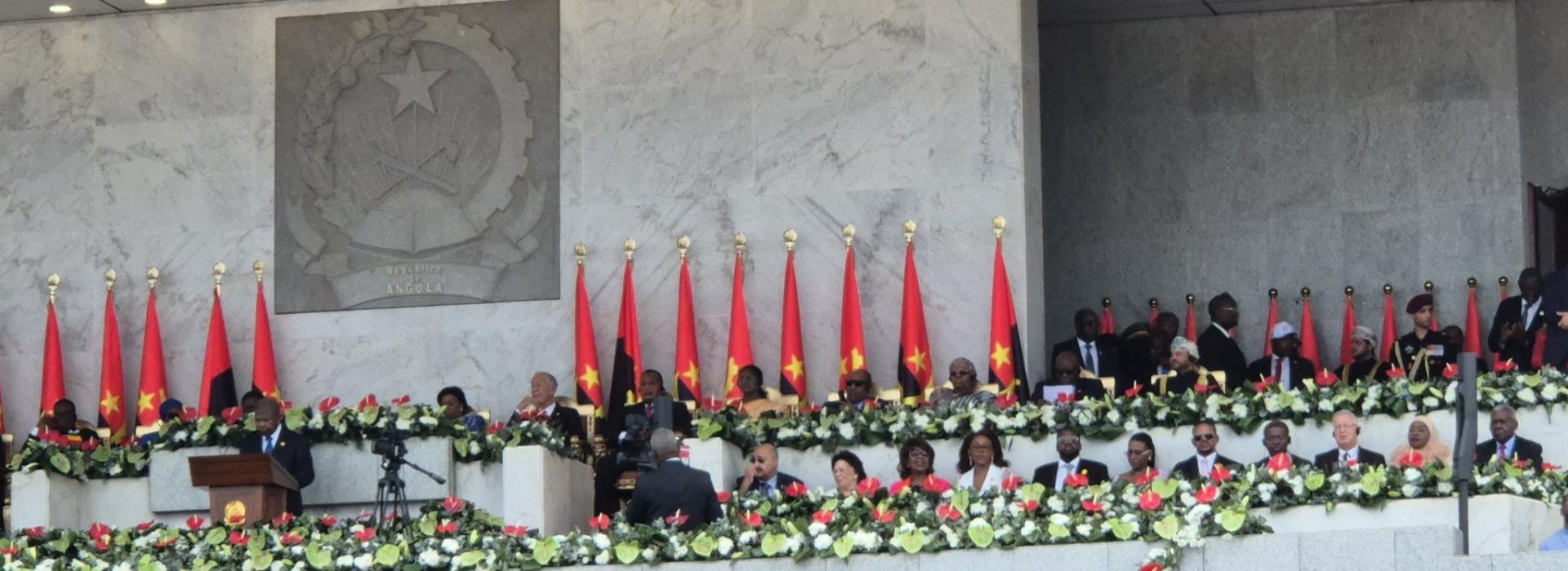 Delegación cubana acompaña conmemoración por los 50 años de la independencia nacional de Angola